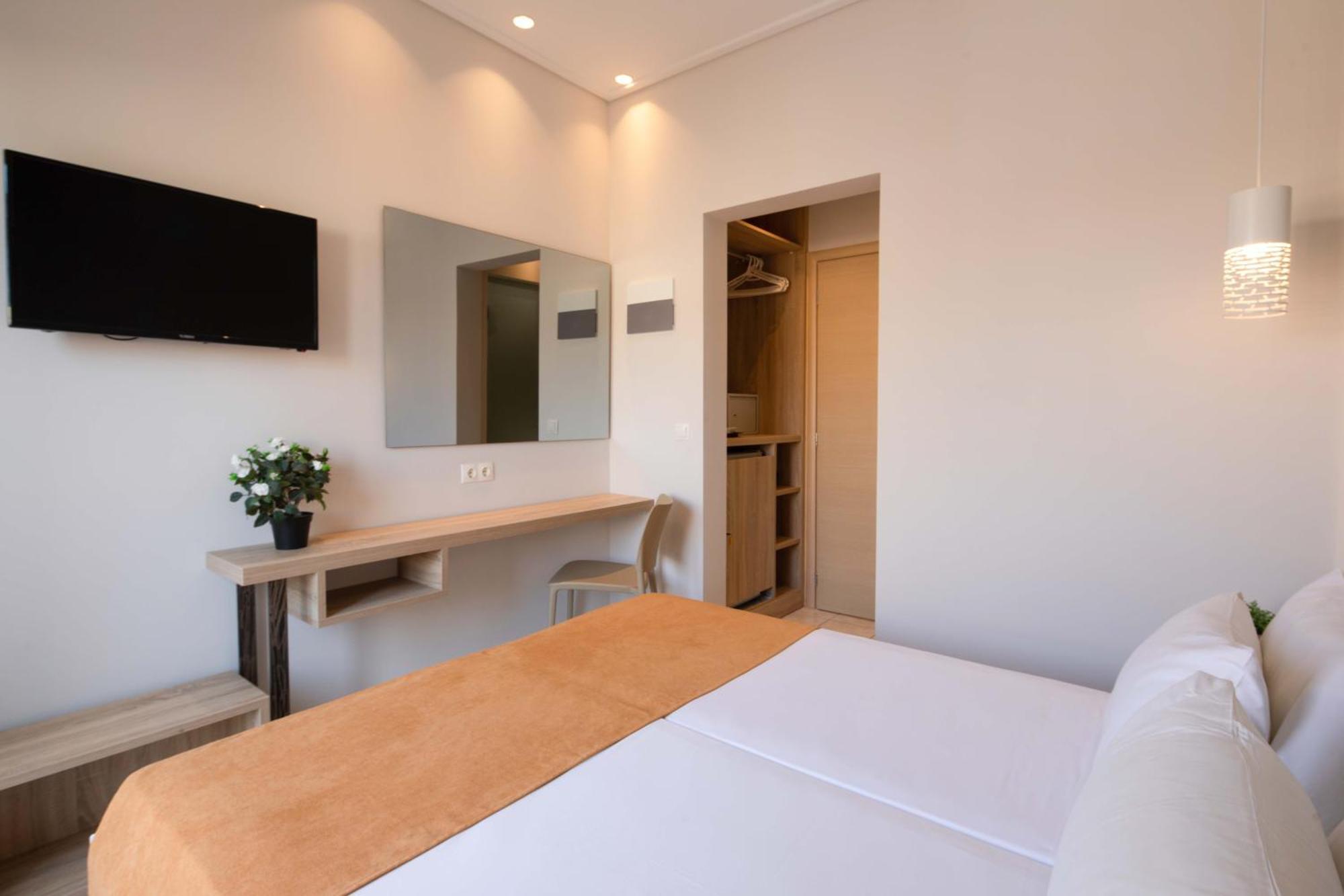 Hotel Rossis 梅松吉 外观 照片